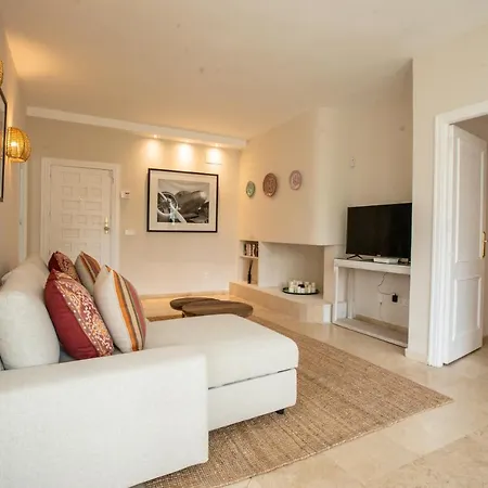 Apartamento En Guadalmina Con Vistas Al Golf Marbella Exterior photo